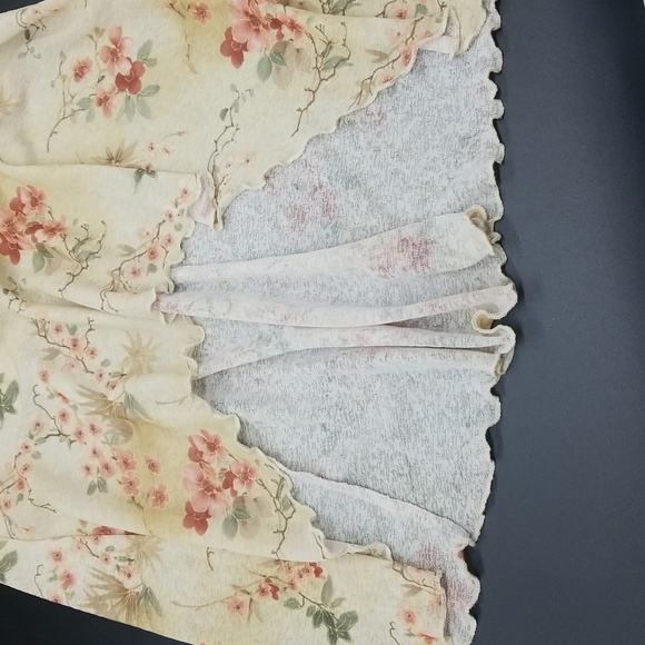 Vintage ENT Entrancy Medium Cream with Mauve, Burgundy & Green Flowers Blouse - Picture 6 of 9